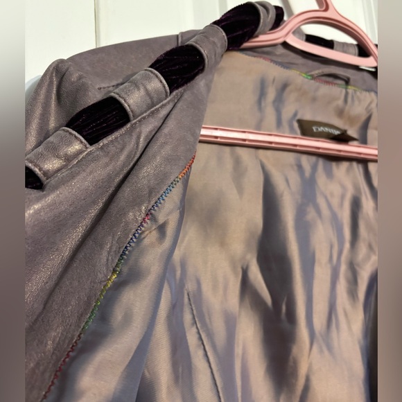 Danier Genuine Leather Jacket - Picture 10 of 12